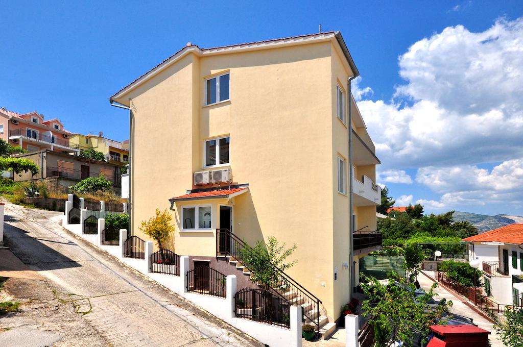Apartments Sakal Trogir Bilik gambar