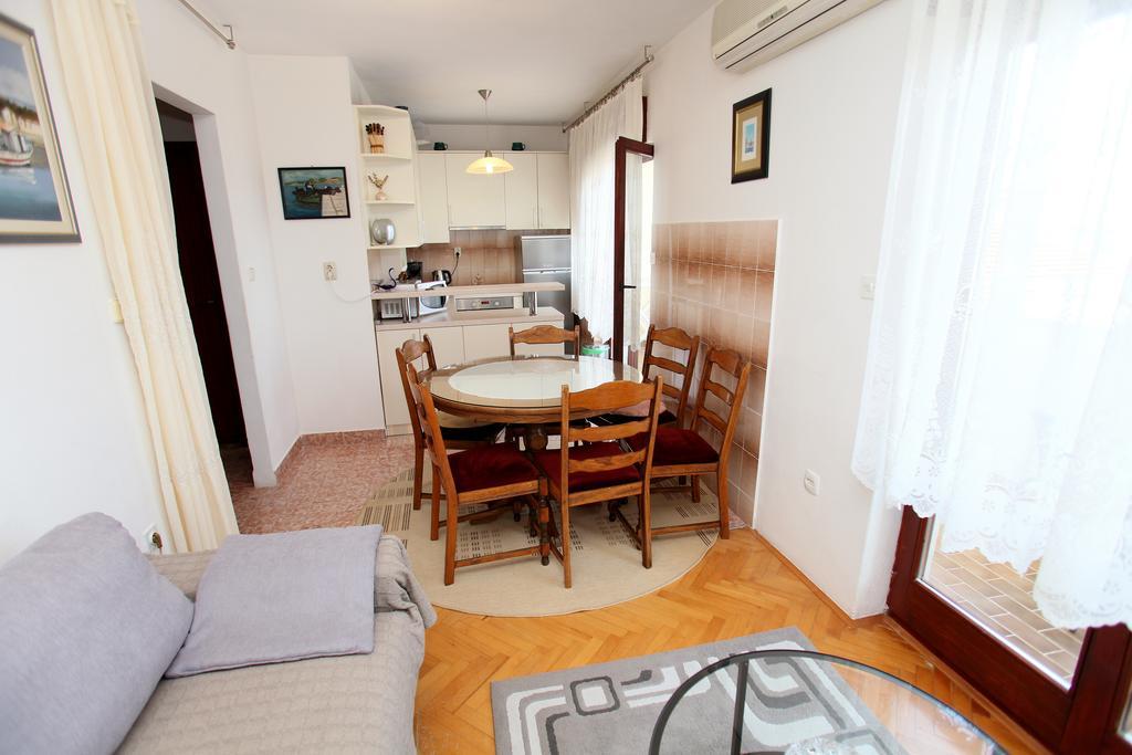Apartments Sakal Trogir Luaran gambar