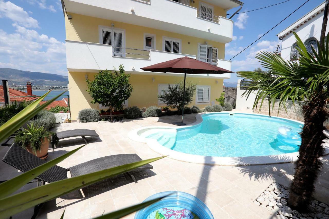 Apartments Sakal Trogir Luaran gambar